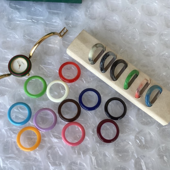 Vintage Gucci 11/12.2 Interchangeable Bezel Watch Near Mint Preowned Condition - Picture 6 of 16